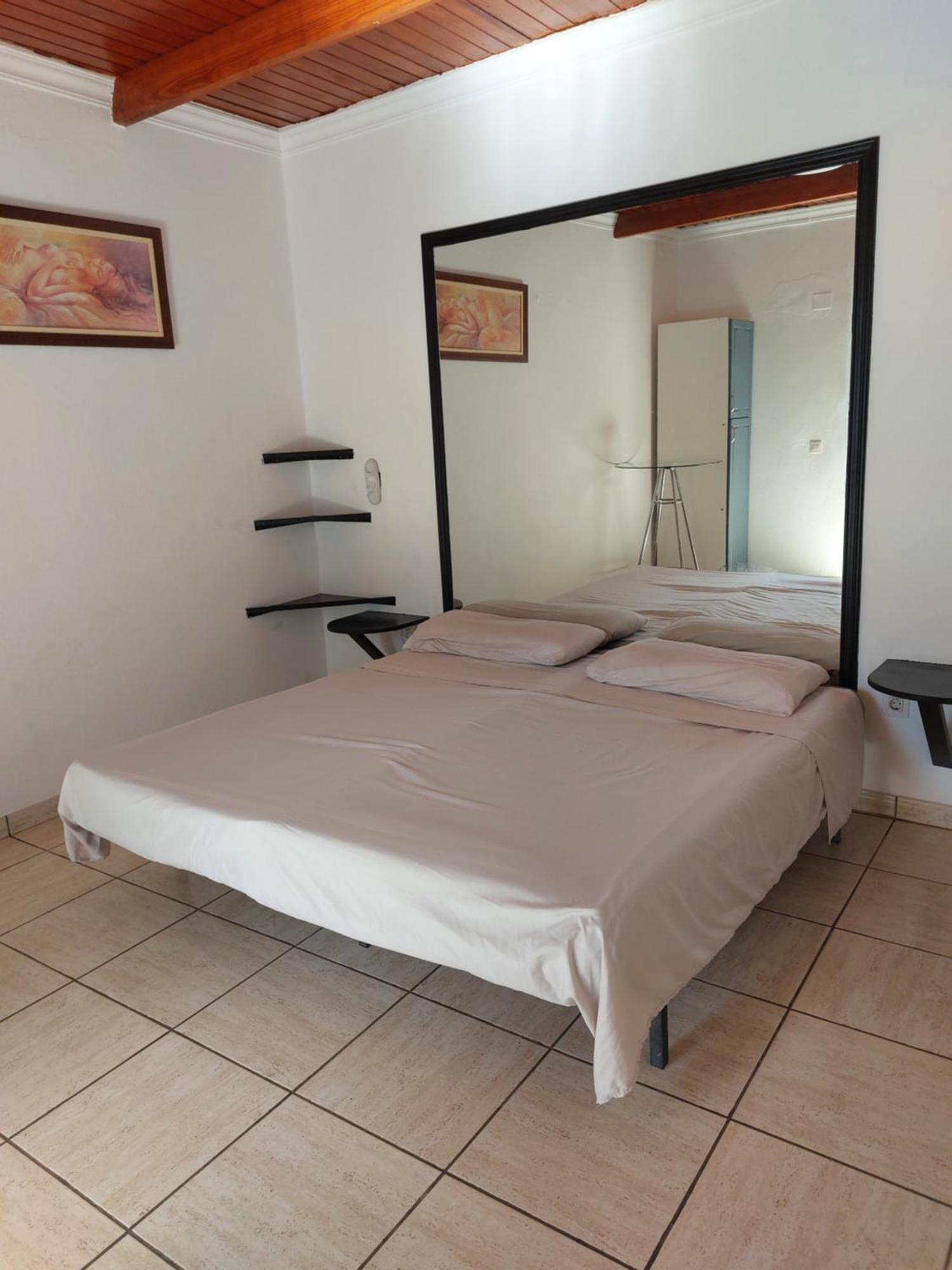 Lanzarote Hostel อาร์เรซิเฟ ภายนอก รูปภาพ