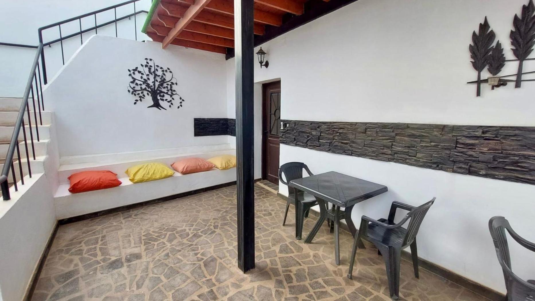 Lanzarote Hostel อาร์เรซิเฟ ภายนอก รูปภาพ